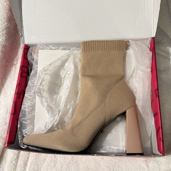 NEW Cape Robbin Faina Tan Sock Bootie Women’s Size 11 Heels Pointy Toe Boots - Picture 5 of 10
